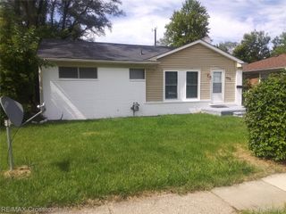 672 Nash Avenue, Ypsilanti Charter Township, MI 48198