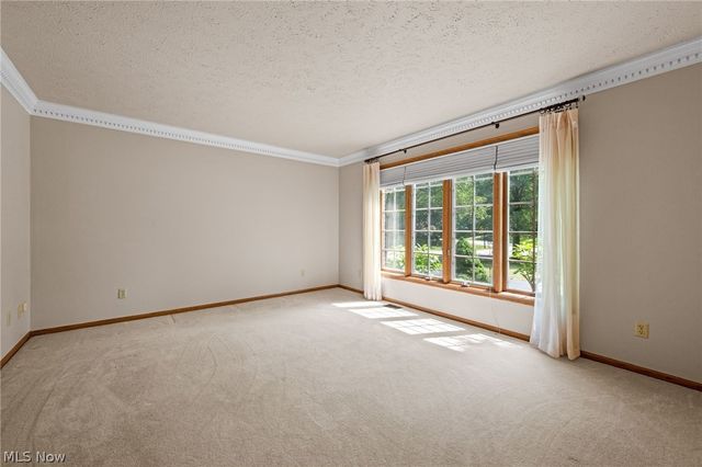 800 Hardwood Court, Mayfield Village, OH 44040