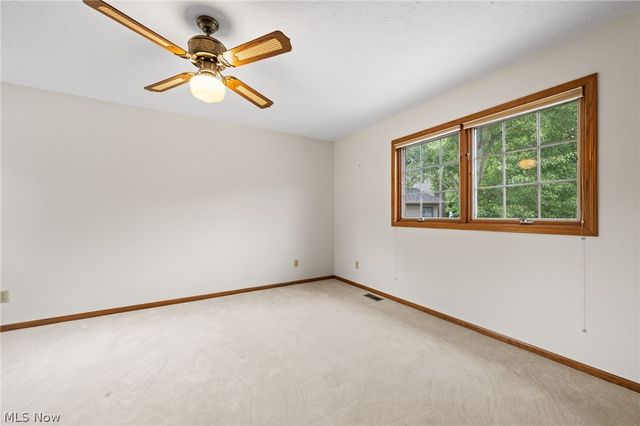 800 Hardwood Court, Mayfield Village, OH 44040
