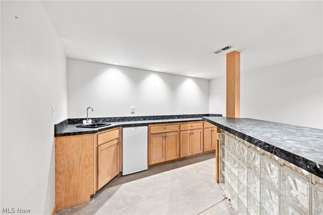 800 Hardwood Court, Mayfield Village, OH 44040
