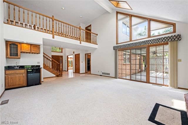 800 Hardwood Court, Mayfield Village, OH 44040