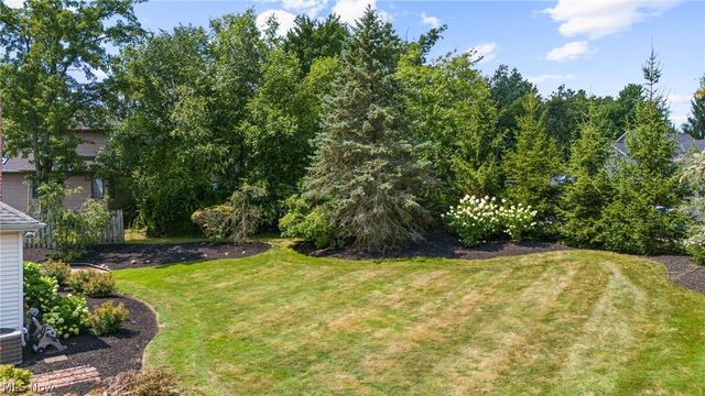 800 Hardwood Court, Mayfield Village, OH 44040