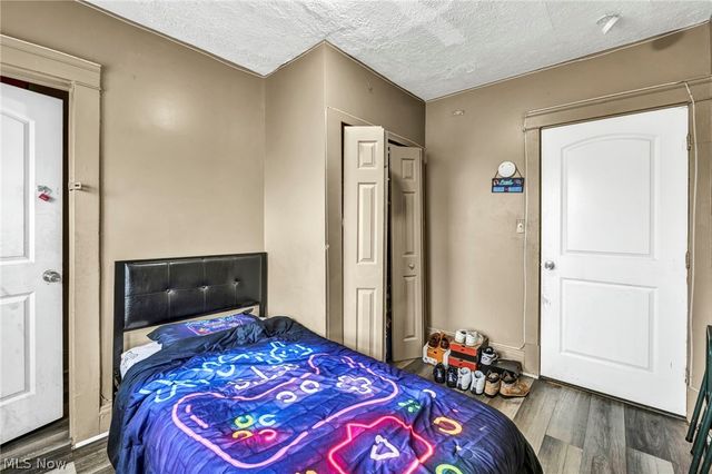 7914 Dorver Avenue, Cleveland, OH 44105