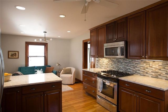 7121 Jefferson Street, Kansas City, MO 64114