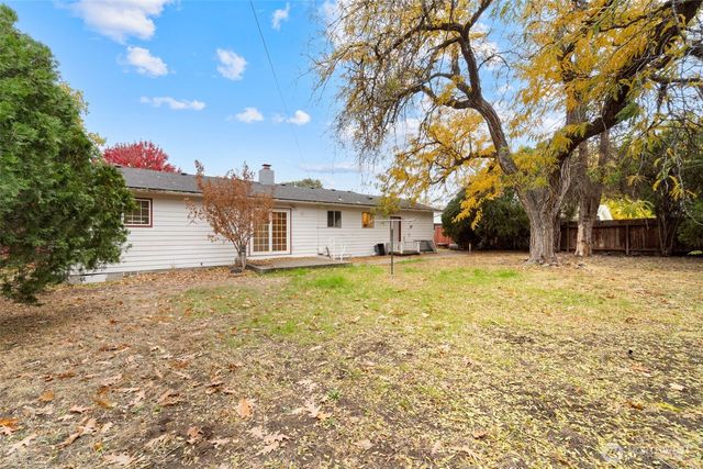 1918 Pike Avenue, Richland, WA 99354