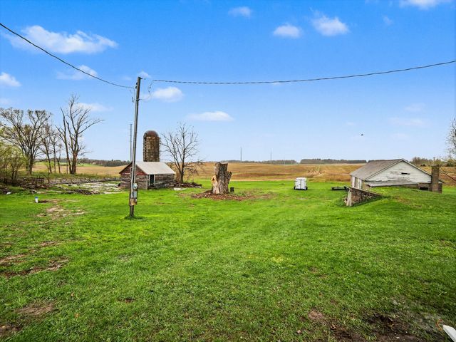 2760 W Jackson Road, Weare Twp, MI 49420