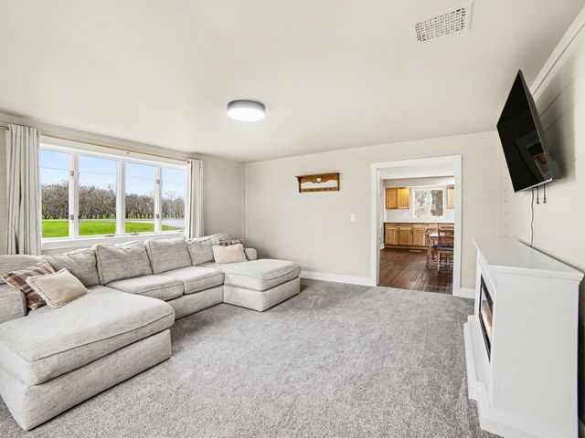 2760 W Jackson Road, Weare Twp, MI 49420