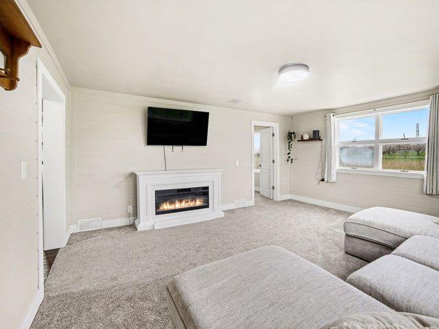 2760 W Jackson Road, Weare Twp, MI 49420