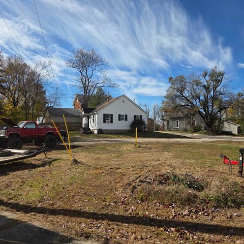 723 N Fourth Street, Boonville, IN 47601