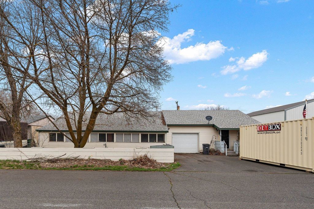12430 W 13th Ave, Airway Heights, WA 99001