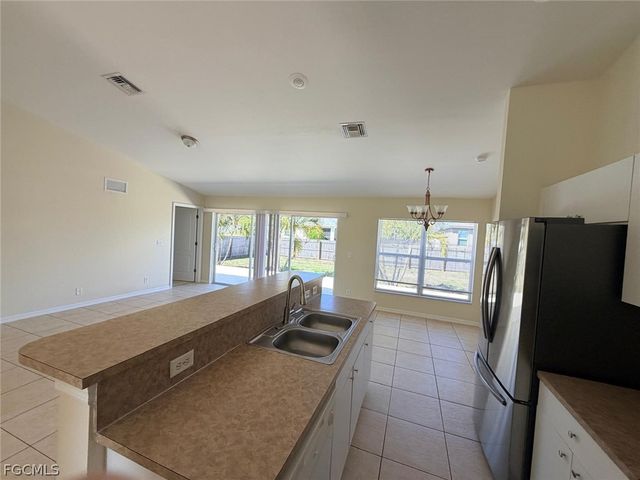2829 NW 2nd TER, Cape Coral, FL 33993