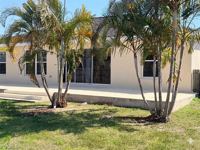 2829 NW 2nd TER, Cape Coral, FL 33993