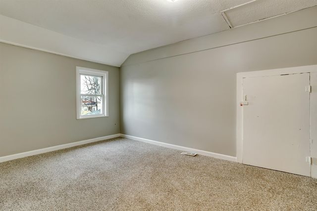 513 N 6th Street, Saint Clair, MI 48079