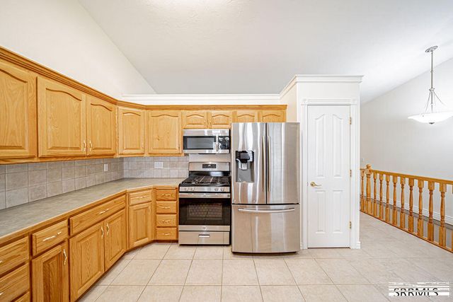 2086 12th Street Circle, Idaho Falls, ID 83404