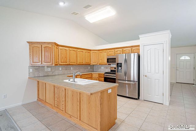 2086 12th Street Circle, Idaho Falls, ID 83404