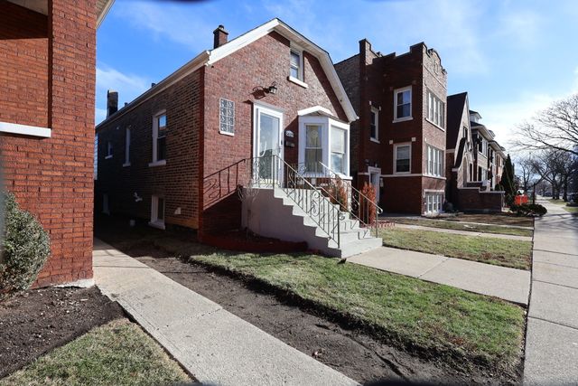 5409 S Sawyer Avenue, Chicago, IL 60632