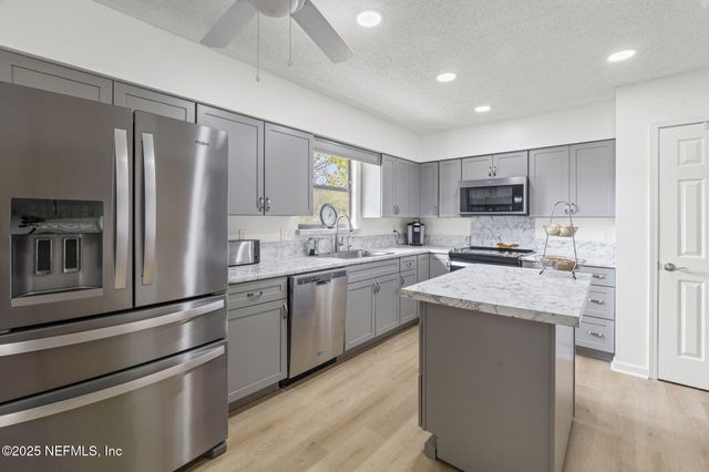 620 HICKORY Drive, Fleming Island, FL 32003