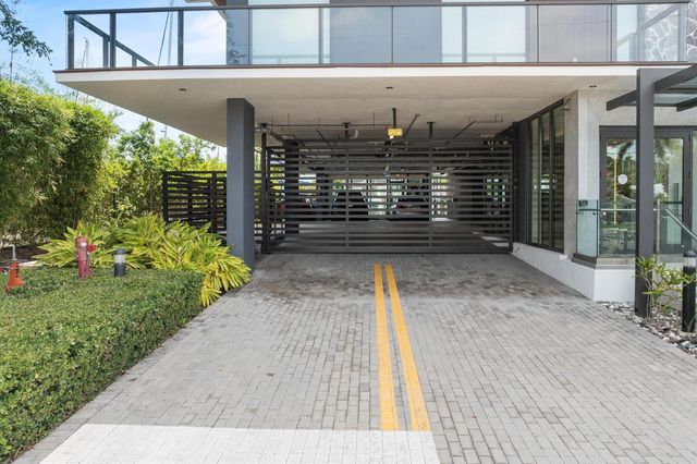 124 Hendricks Isle Ph401, Fort Lauderdale, FL 33301