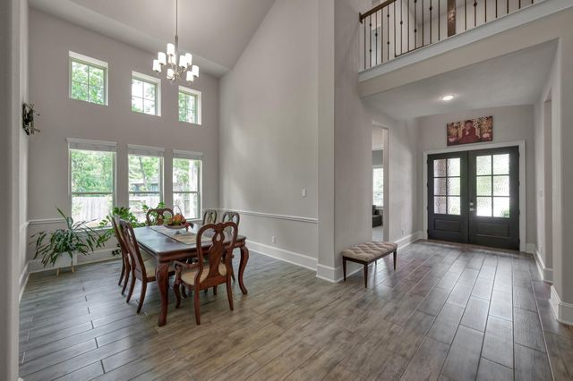 531 Woodsy Pine Court, Conroe, TX 77304