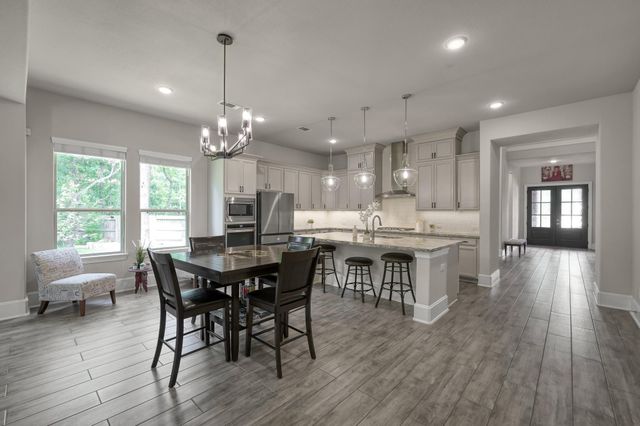 531 Woodsy Pine Court, Conroe, TX 77304