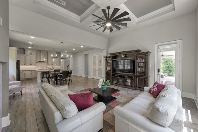 531 Woodsy Pine Court, Conroe, TX 77304