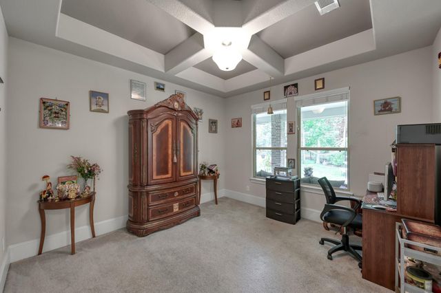 531 Woodsy Pine Court, Conroe, TX 77304