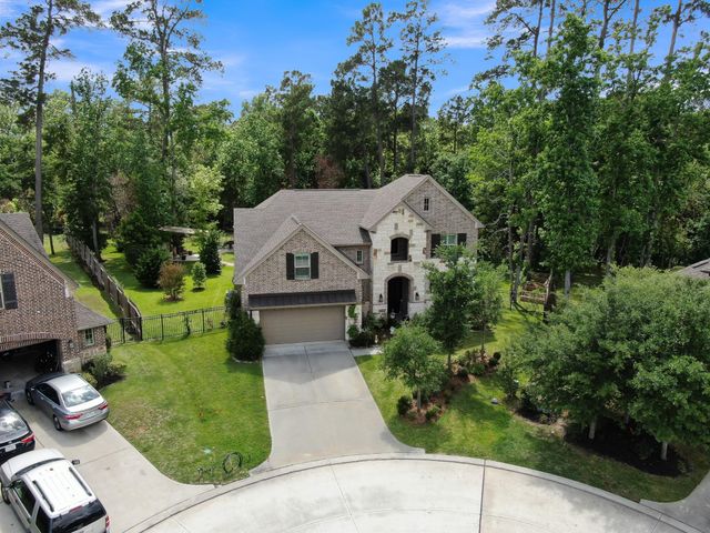 531 Woodsy Pine Court, Conroe, TX 77304