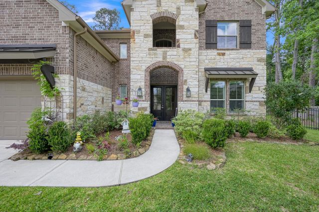 531 Woodsy Pine Court, Conroe, TX 77304