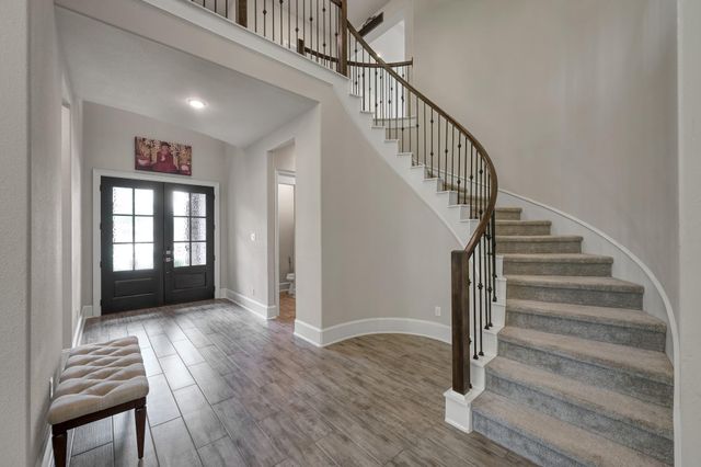 531 Woodsy Pine Court, Conroe, TX 77304