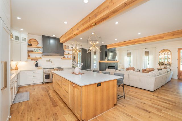 111 Hunting Hills Drive, Aiken, SC 29803