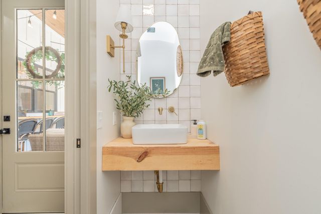 111 Hunting Hills Drive, Aiken, SC 29803