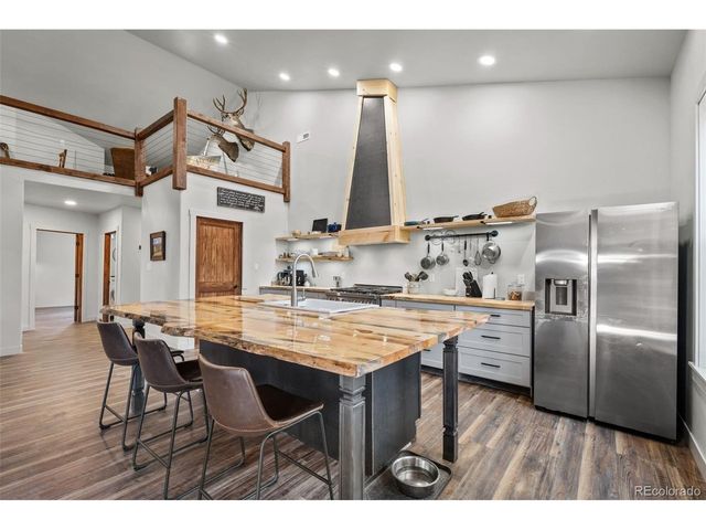 2270 Pikes Peak Dr, Florissant, CO 80816