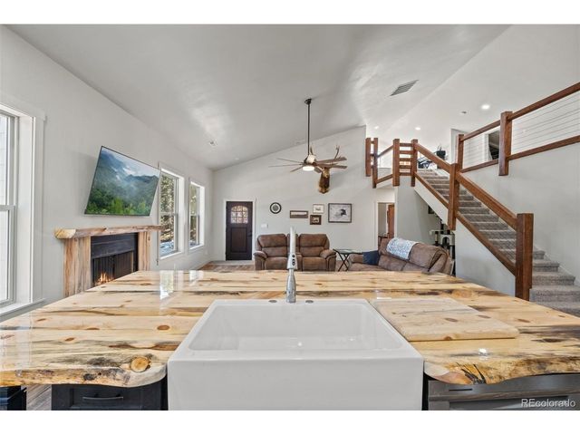 2270 Pikes Peak Dr, Florissant, CO 80816