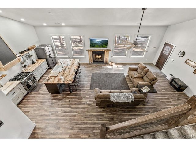 2270 Pikes Peak Dr, Florissant, CO 80816