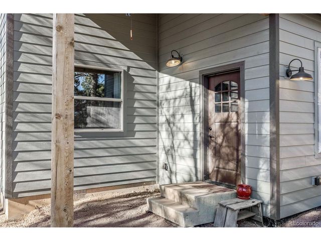 2270 Pikes Peak Dr, Florissant, CO 80816