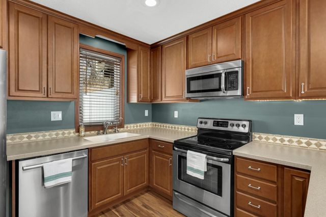 4235 Sylvia Lane N, Shoreview, MN 55126