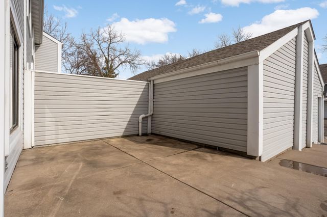 4235 Sylvia Lane N, Shoreview, MN 55126