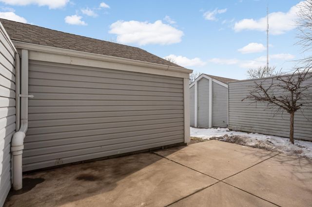 4235 Sylvia Lane N, Shoreview, MN 55126
