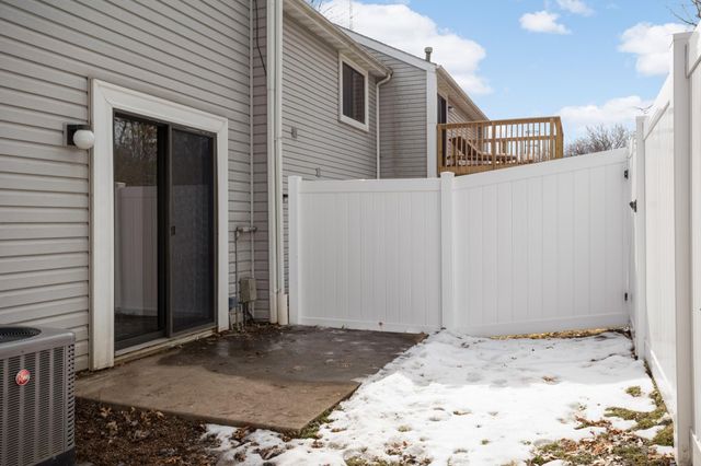 4235 Sylvia Lane N, Shoreview, MN 55126