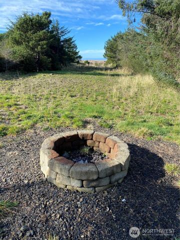 18 Haven Lane, Copalis Beach, WA 98535