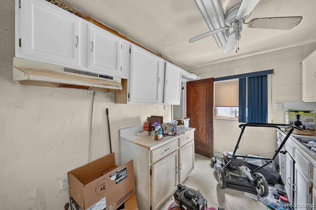 16651 Freeland Street, Detroit, MI 48235