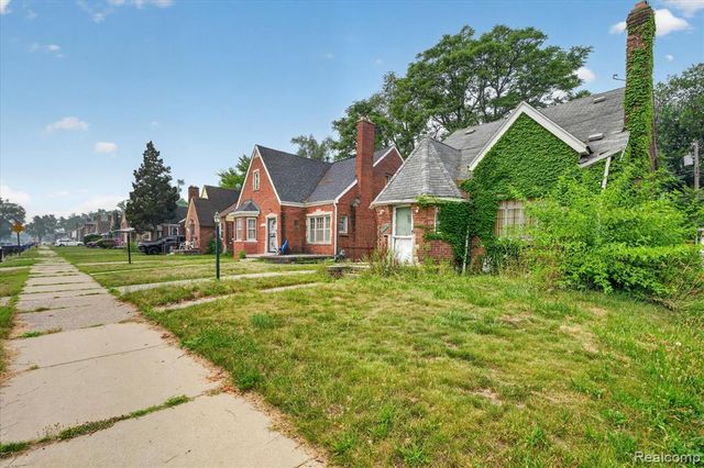 16651 Freeland Street, Detroit, MI 48235