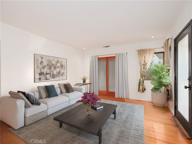 3778 Meier, Los Angeles, CA 90066