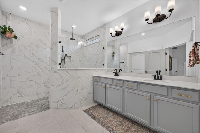 509 Climbing Rock LOOP, Dripping Springs, TX 78620