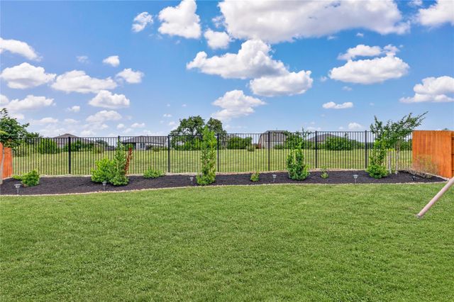 509 Climbing Rock LOOP, Dripping Springs, TX 78620
