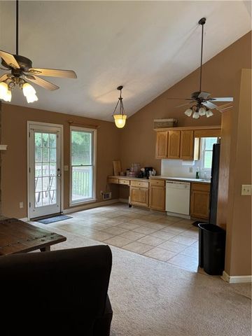 38 Stonehedge Drive, Dawsonville, GA 30534