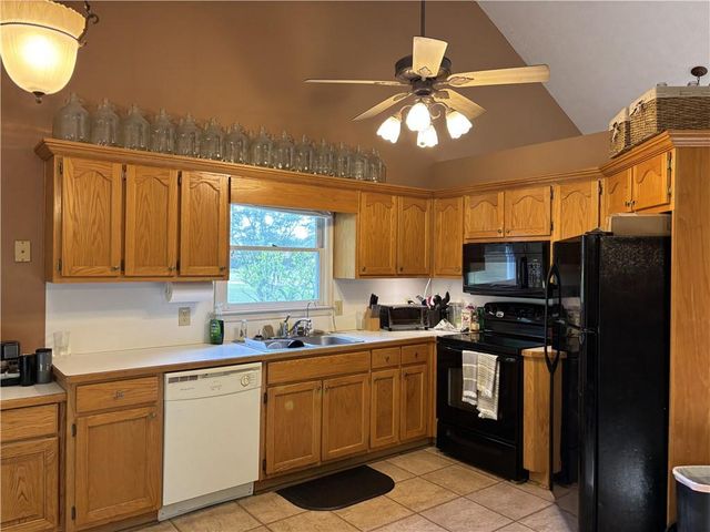38 Stonehedge Drive, Dawsonville, GA 30534