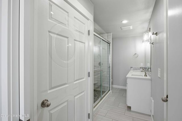 2063 N Cruze St, Post Falls, ID 83854