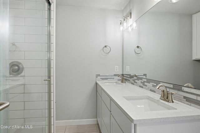 2063 N Cruze St, Post Falls, ID 83854