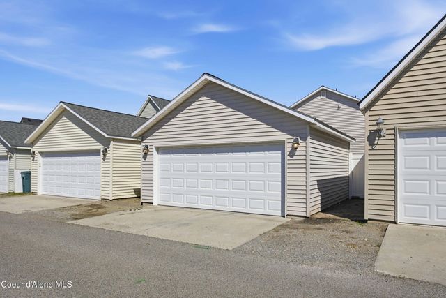 2063 N Cruze St, Post Falls, ID 83854